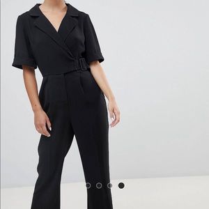 NWT ASOS black jumpsuit NEVER WORN , petite size 2